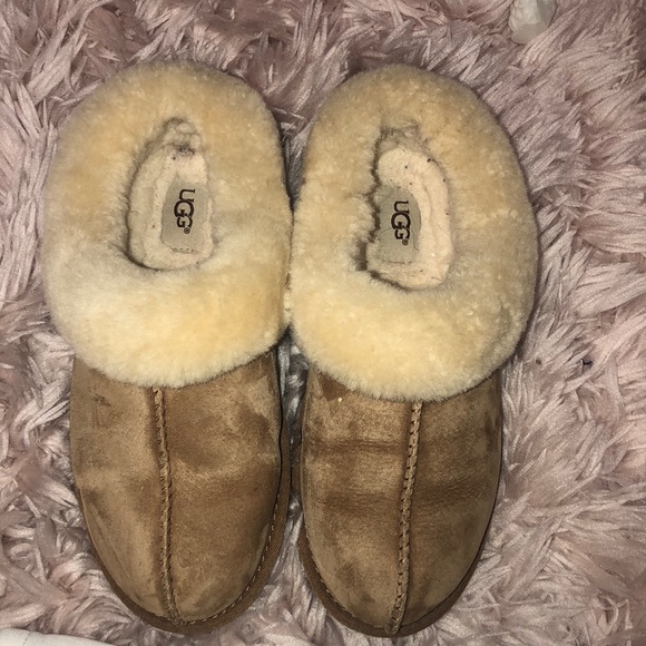 poshmark ugg slippers